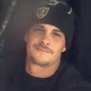 Meet your Posher, Dustin